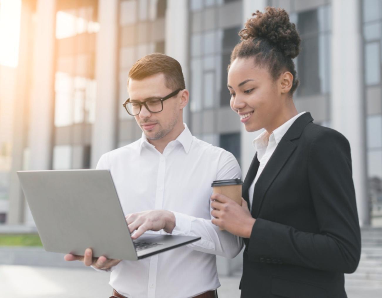 Interaktive Lernumgebung für Finanzbildung mit modernen digitalen Tools
